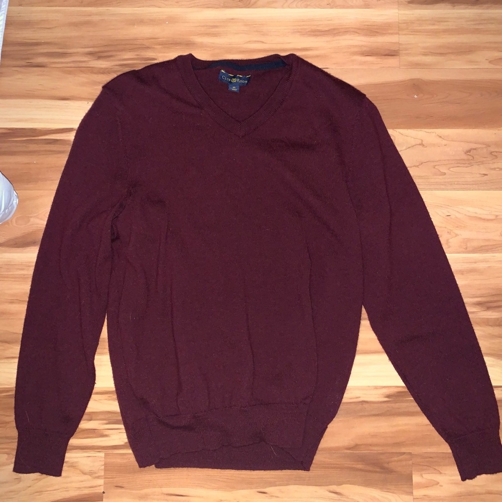 Maroon crewneck